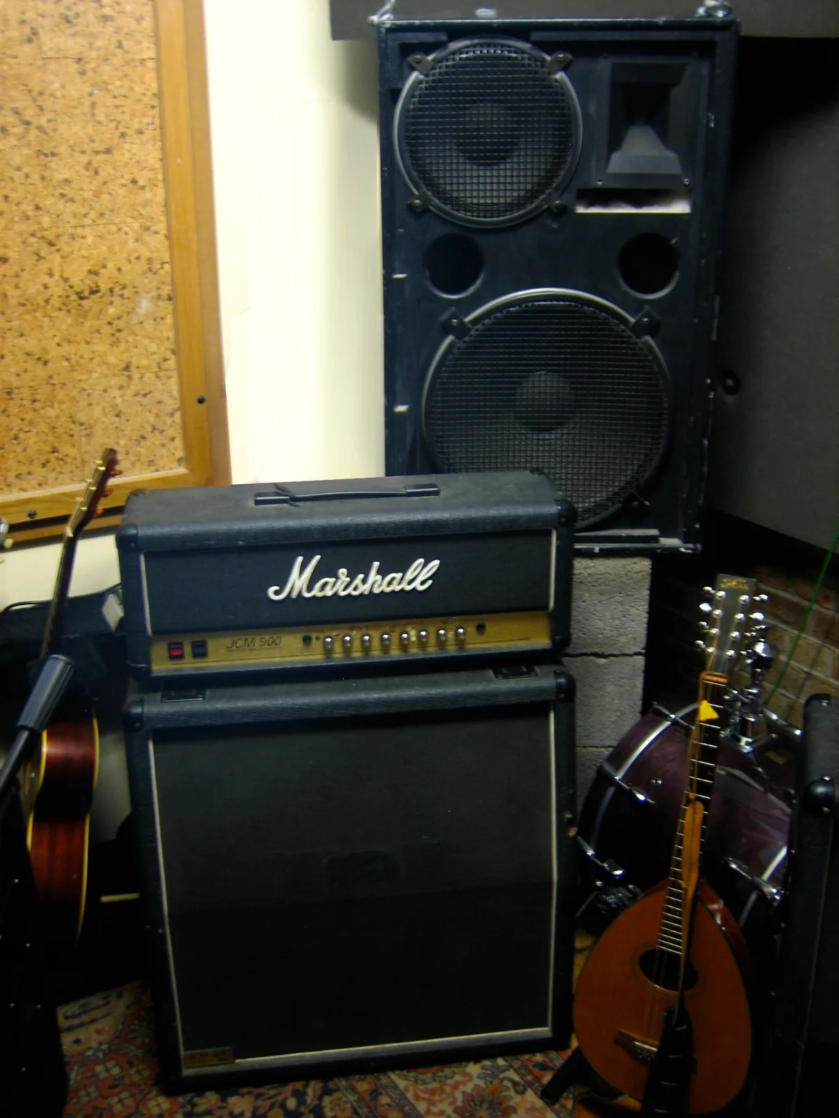 Loa bluetooth Marshall — bass chắc — ảnh 2